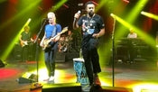 Sting delivers a breezy, sometimes goofy pairing with Shaggy at the Armory...