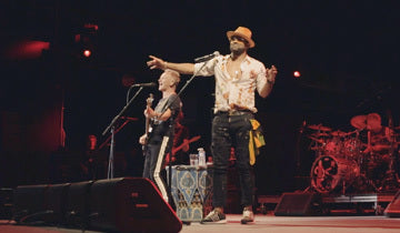Sting and Shaggy are an unlikely duo that makes total sense at Chicago's Aragon Ballroom...