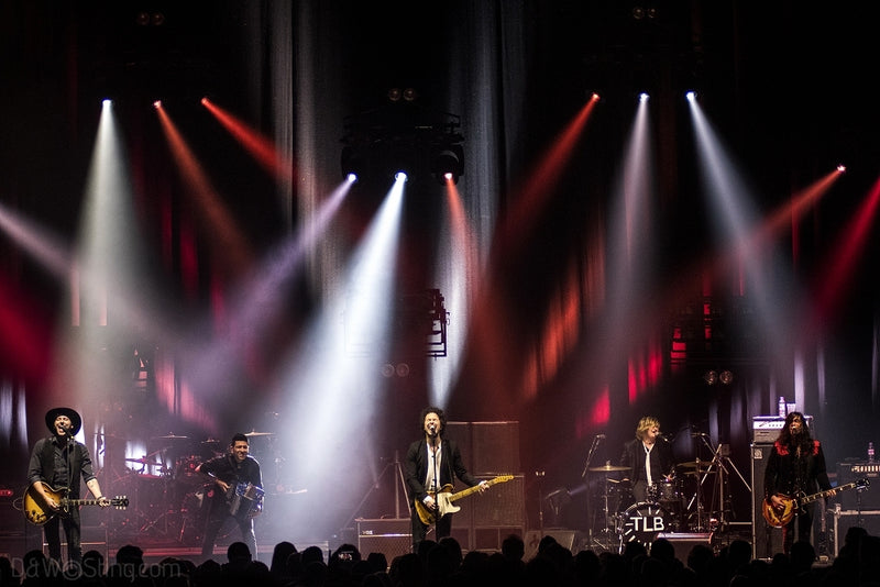 Sting, Joe Sumner and The Last Bandoleros performing in London on April 10, 2017. ©DW/Sting.com